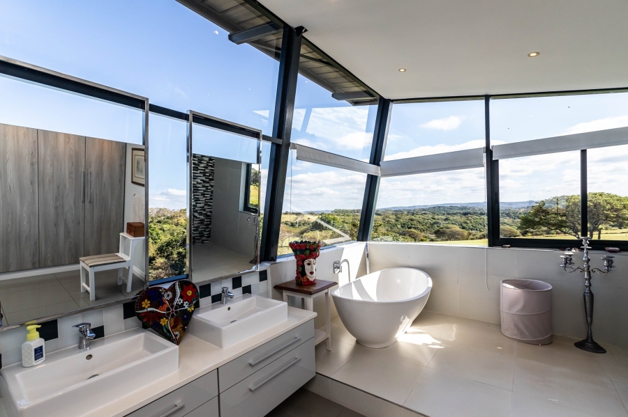4 Bedroom Property for Sale in Olivewood Private Estate and Golf Club Eastern Cape